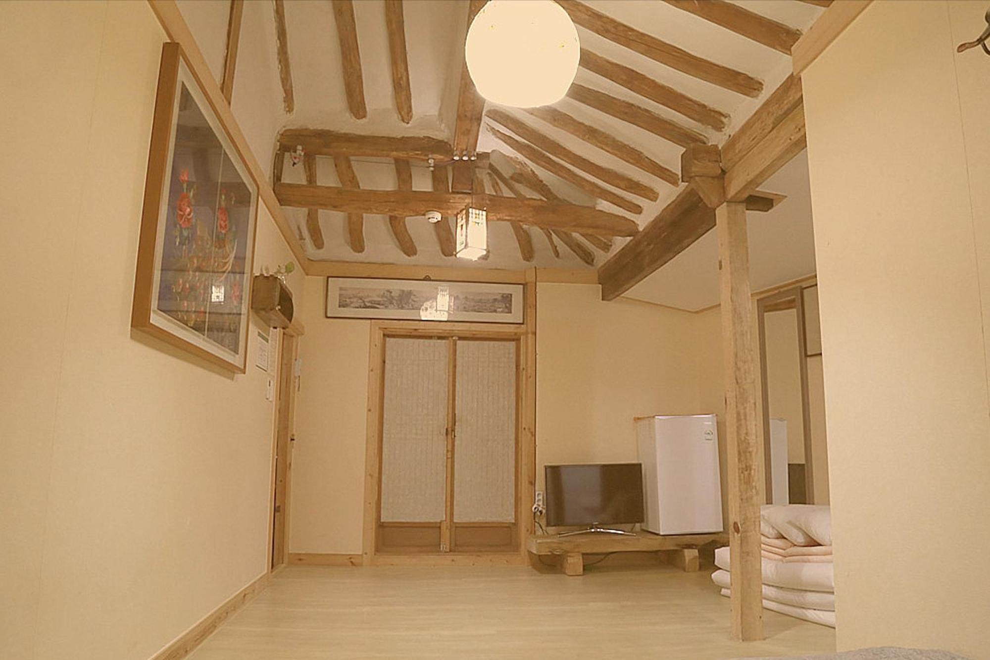 Hanok Story Guesthouse Jeonju Exterior photo
