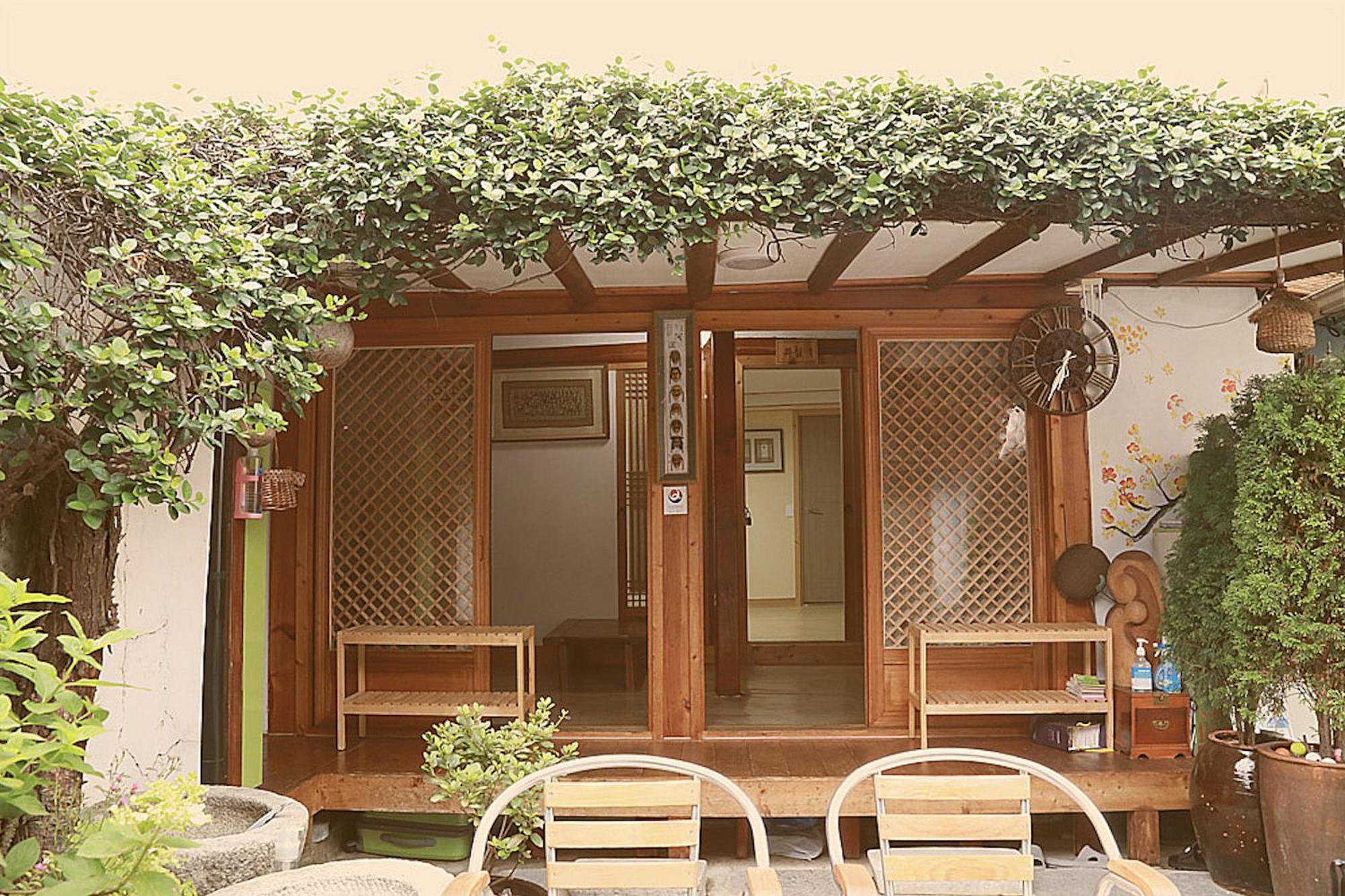 Hanok Story Guesthouse Jeonju Exterior photo