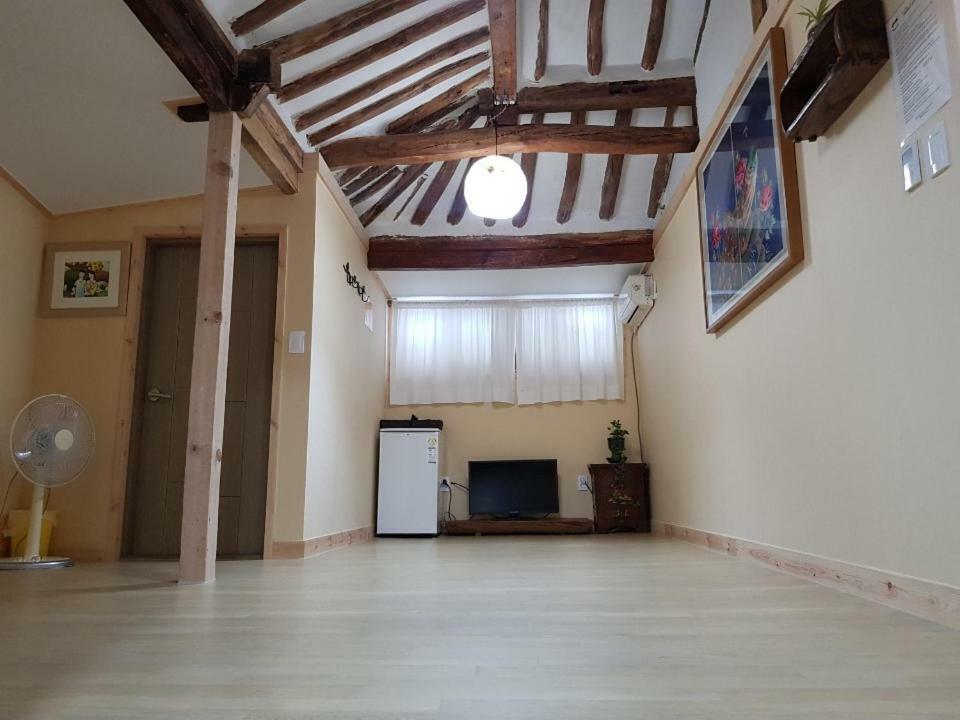 Hanok Story Guesthouse Jeonju Exterior photo