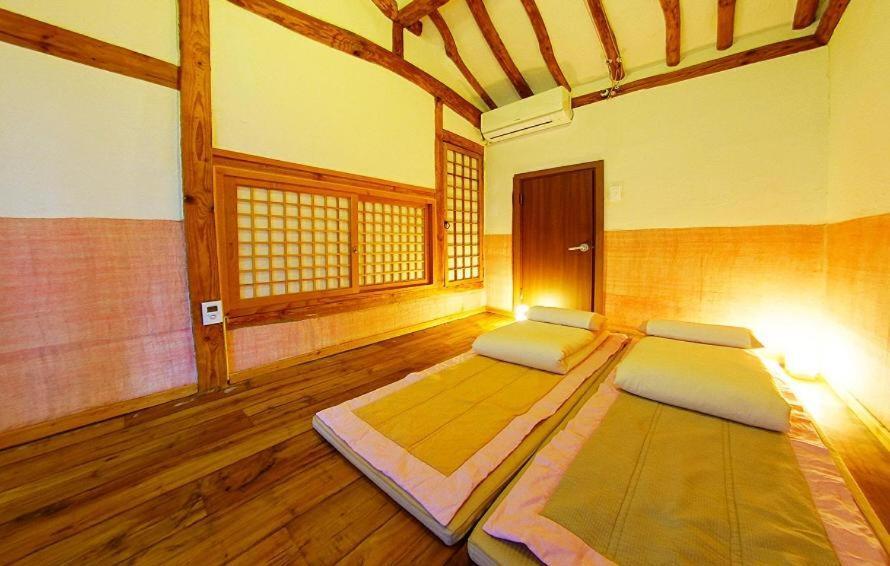 Hanok Story Guesthouse Jeonju Exterior photo